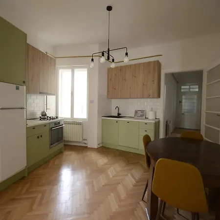 Lägenhet 3bdr Suite-maison