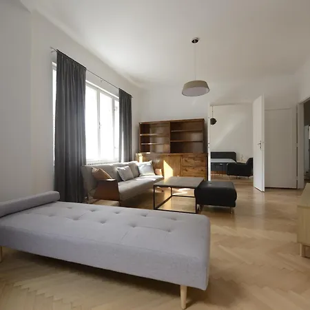 Apartment 3bdr Suite-maison